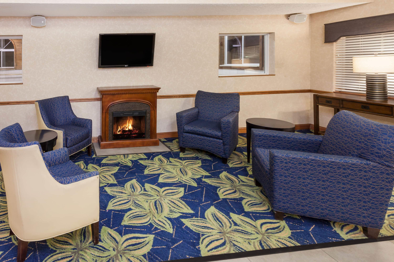 Public Area, Galesburg Inn and Suites, Knox