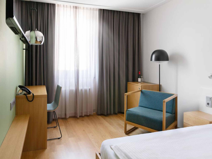 Bedroom 3, Hotel Schloss Hernstein, Baden