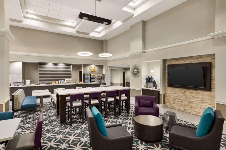 Food & Drinks 5, La Quinta Inn & Suites Newark - Elkton, Cecil