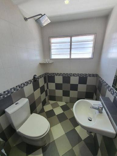 Bathroom 5, Riverine Garden Hotel, Kemaman