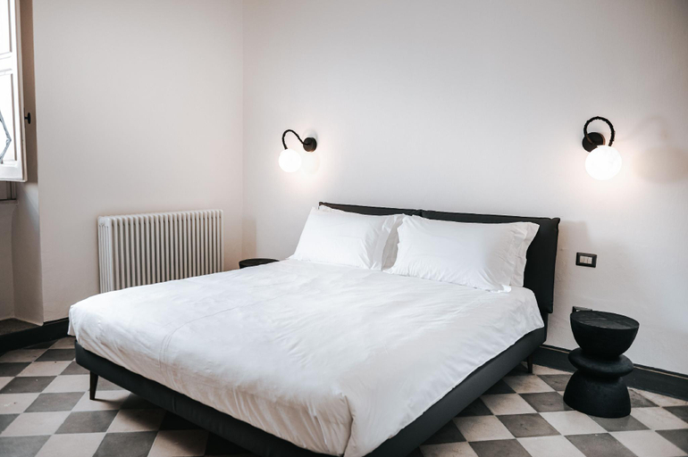 Bedroom 2, Palazzo Frangipane, Lecce