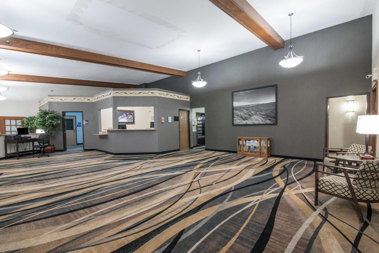 Public Area 2, Days Inn by Wyndham Watertown, Codington