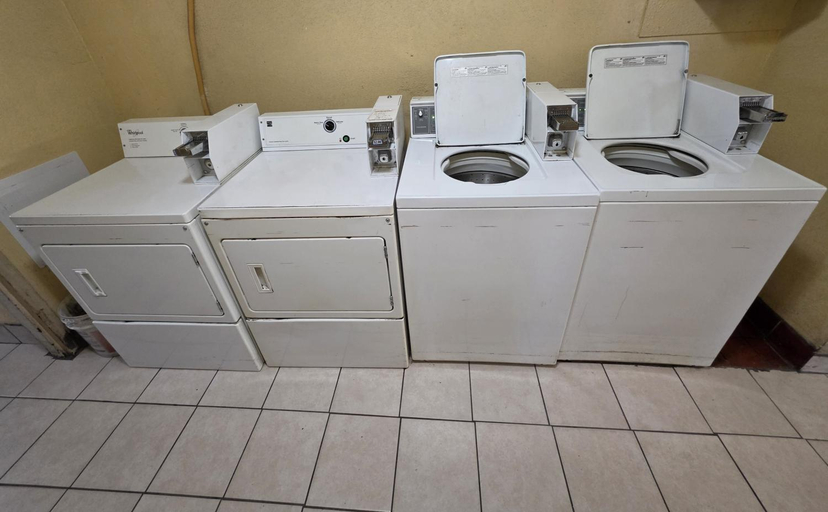 Others, Economy Inn, Allen