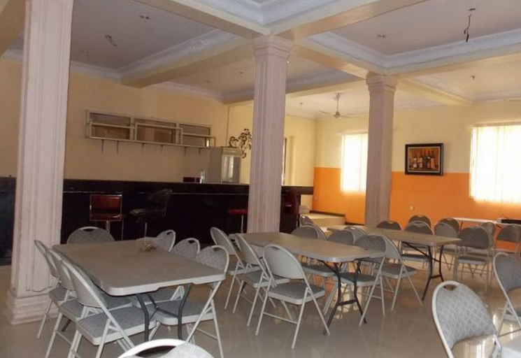 Food & Drinks, GADE PLACE HOTEL, Ikwerre