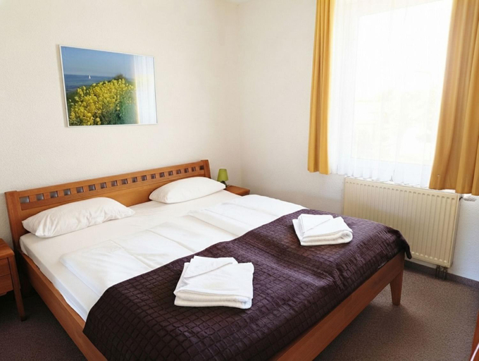 Bedroom 3, Hermannstr 14-Whg 10, Rostock