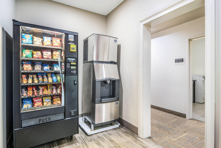 Food & Drinks 4, Sleep Inn & Suites At Kennesaw State University, Cobb