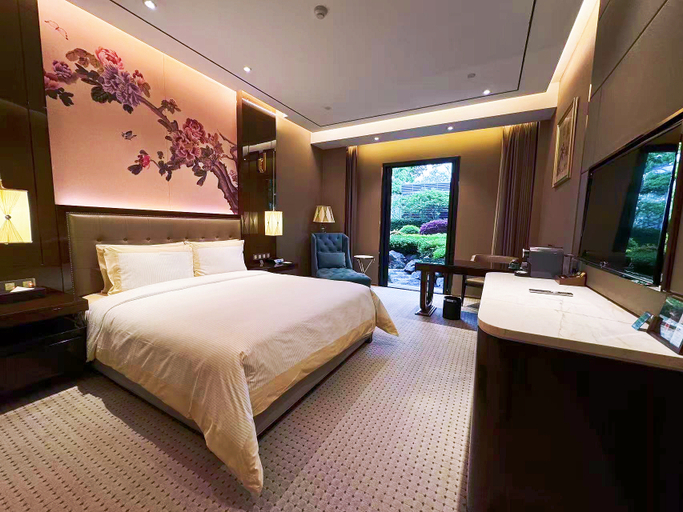Bedroom 3, Royal Garden Hotel Shanghai-New Expo Center/PVG, Shanghai