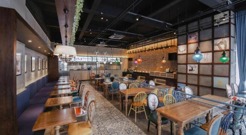 Food & Drinks 5, Vienna International Shenzhen Tianan Digital City, Shenzhen
