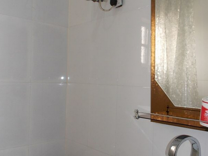 Bathroom 3, GADE PLACE HOTEL, Ikwerre