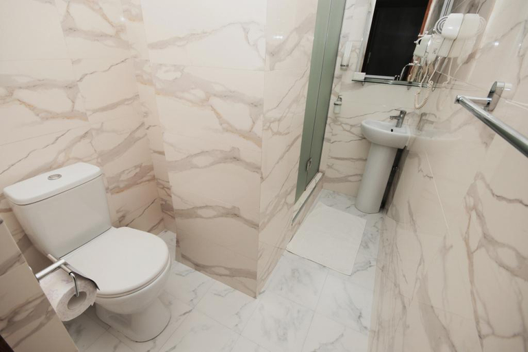 Bathroom 4, Hillside Guest House, Yerevan