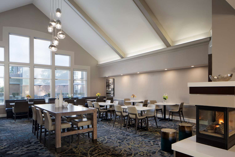 Food & Drinks 4, Sonesta Es Suites Fresno, Fresno