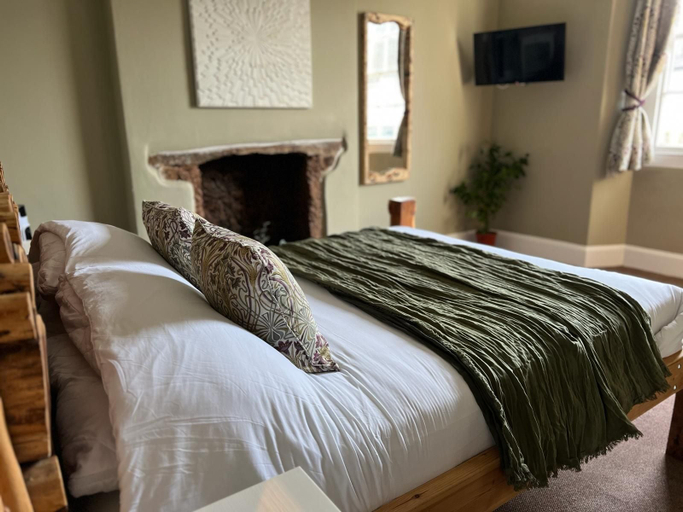 Bedroom 1, The Roost, Devon