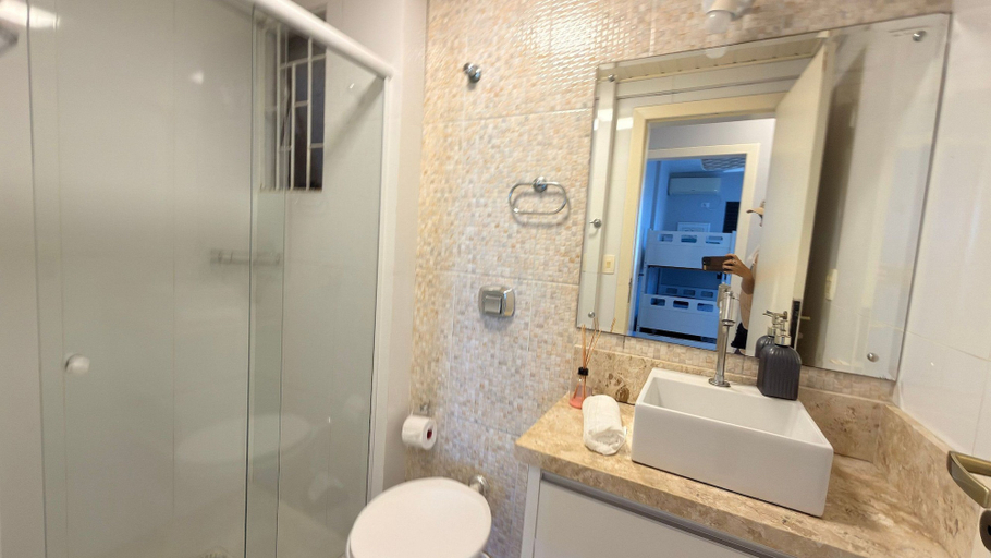 Bathroom, Aguas de Marco, Florianopolis