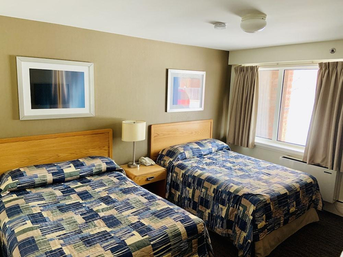 Bedroom 2, Toronto Lakeshore Hotel, Peel