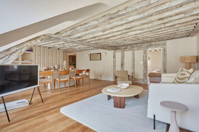 Food & Drinks, Luxurious Apartment Place Vendome - Rue de la Paix, Paris