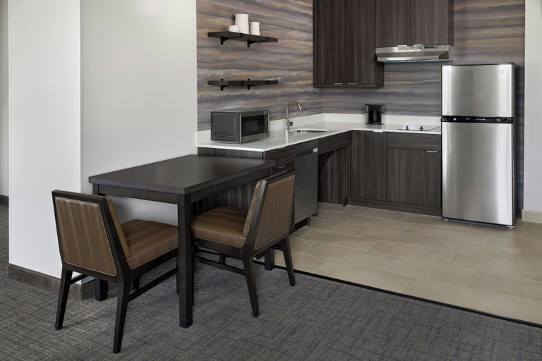 Private kitchen 5, Residence Inn By Marriott Traverse City, Grand Traverse