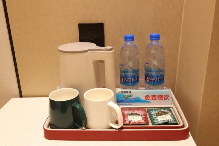 Room 3, Rezen Anyi Hotel (Guangzhou Baiyun Railway Station), Guangzhou