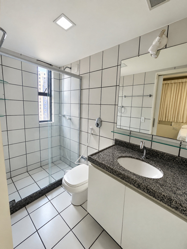 Bathroom 5, Ape Familia 3 Quartos 200m da Feirinha Beira mar, Fortaleza