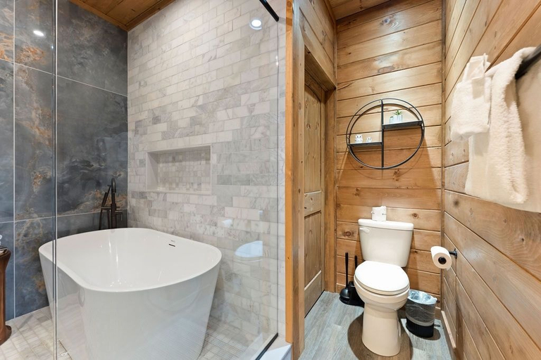 Bathroom 3, The Great Outdoors 5 Bedroom Cabin by RedAwning, Sevier