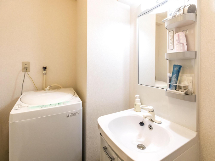 Bathroom 3, Mr.KINJO in Uenokura, Naha