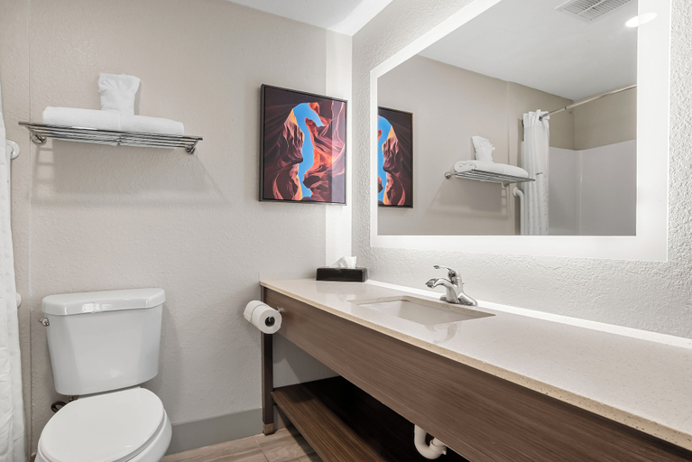 Bathroom 4, Candlewood Suites PANAMA CITY BEACH SOUTHEAST by IHG, Bay