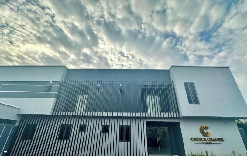 Exterior, Choice Grande Lagos, Kosofe