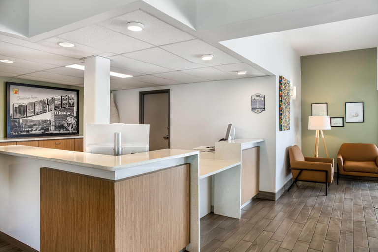 Public Area 2, Super 8 by Wyndham Winnipeg West, Division No. 11
