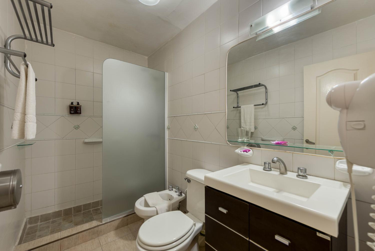 Bathroom 4, San Martin Hotel & Spa, San Rafael