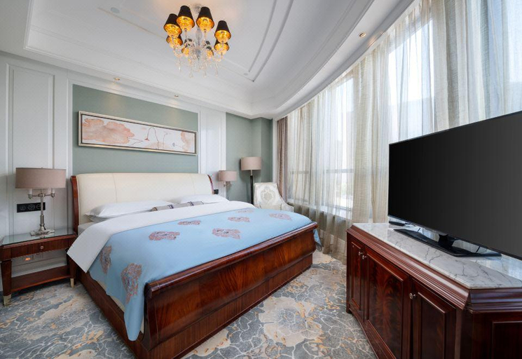 Bedroom, Longxin International Hotel (Building B), Ili Kazakh