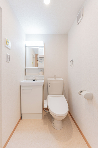 Bathroom 4, The Parknest Haneda, Ōta