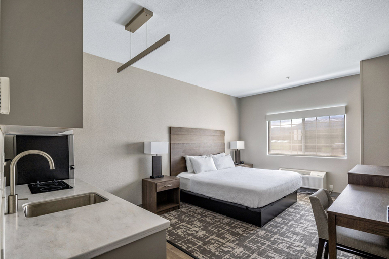 Room 3, Aviator Suites Hotel Juneau Airport, Juneau
