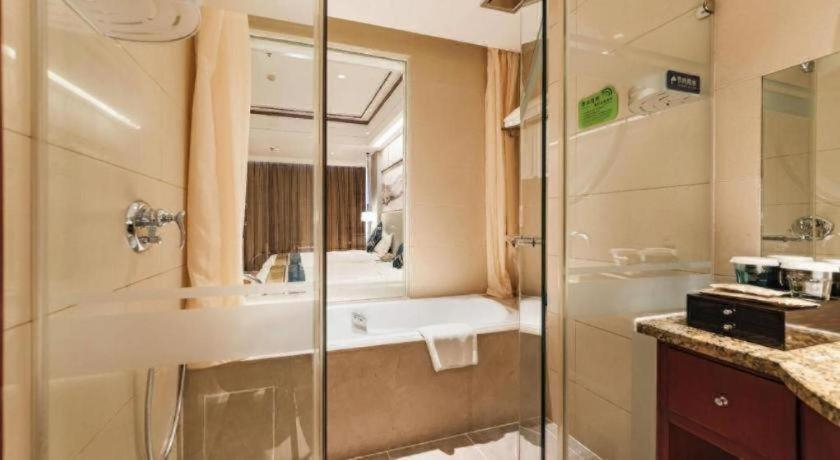 Bathroom 5, Junyu Grand Hotel Qinhuangdao, Qinhuangdao