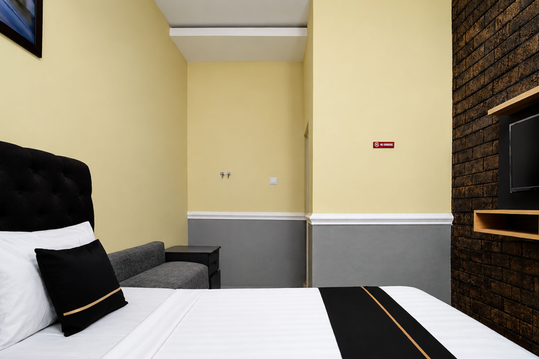 Room 5, Hotel O near Mall Boemi Kedaton 2, Bandar Lampung