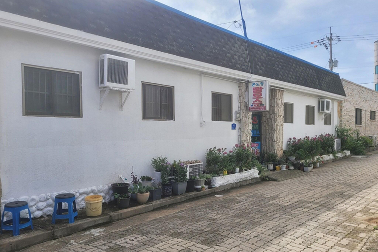 Exterior & Views, Taean Mammose Pension, Taean