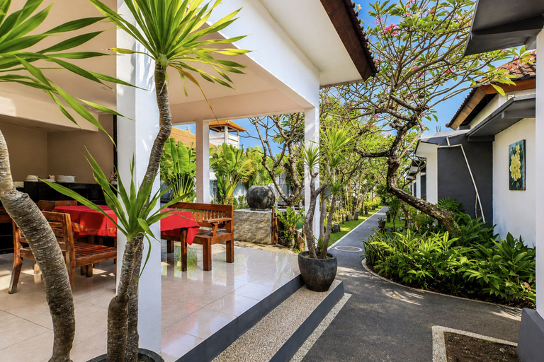 Lobby 5, Collection O near Pantai Nusadua formerl, Badung