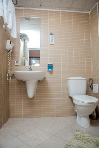 Bathroom 5, Hotel Bijou, Nesebar