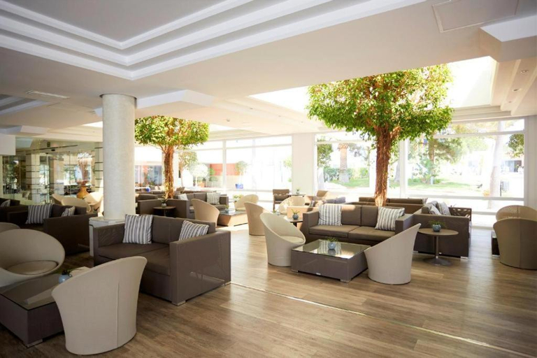 Public Area, Es Pi 2, Baleares