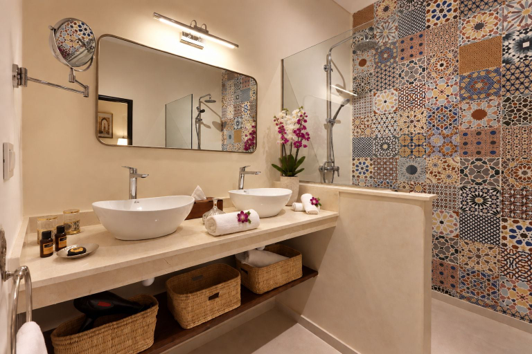Bathroom 5, Riad Laora et SPA, Marrakech