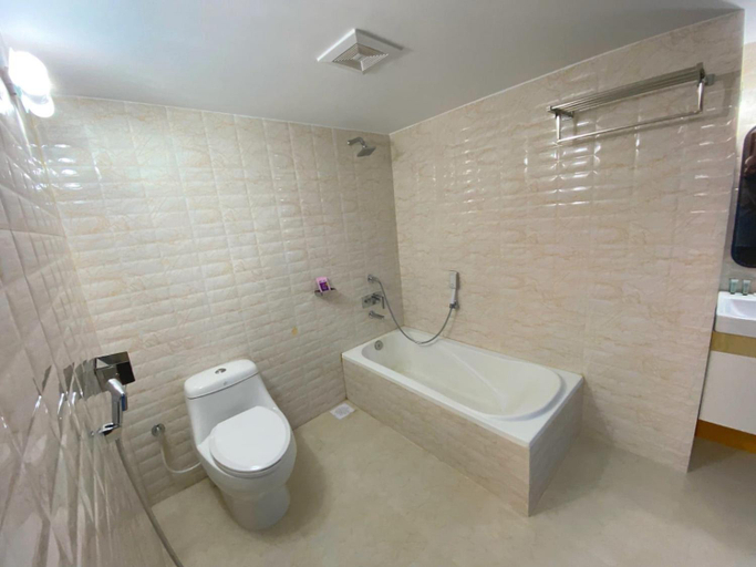 Bathroom 4, Hotel Valentino, Noakhali