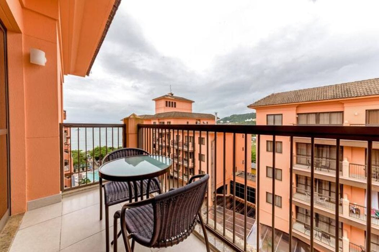 Outdoor dining, Suite w/ sea View and Resort Pool in Jurere Jbv462, Florianopolis
