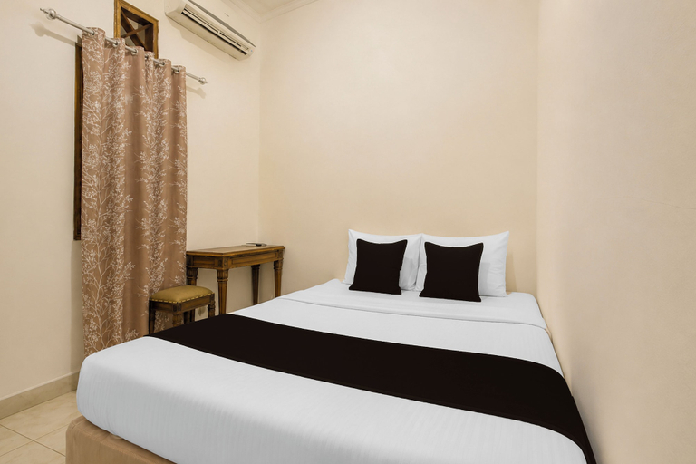 Room 3, OYO 95178 Azifa Guest House, Sleman