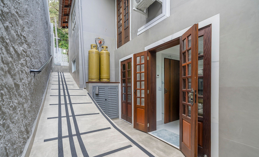 Exterior detail, Spacious apt 450m From the Beach in Itajai Psn001, Itajaí