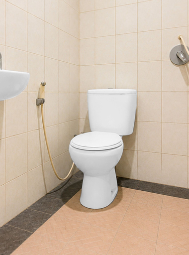 Bathroom, Hotel O near RS Awal Bros Sudirman, Pekanbaru