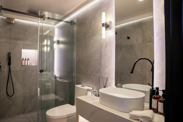 Bathroom 5, Por los Siglos Hotel, Huamantla