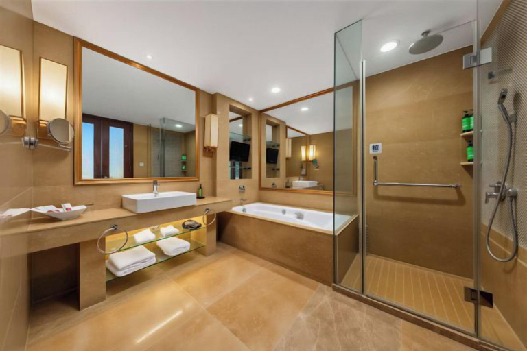 Bathroom 4, Yangzhou Slender West Lake Huijin Hotel, Yangzhou
