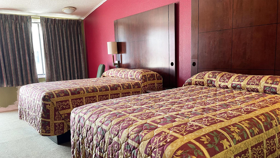 Bedroom 4, Express Inn Thomson, McDuffie