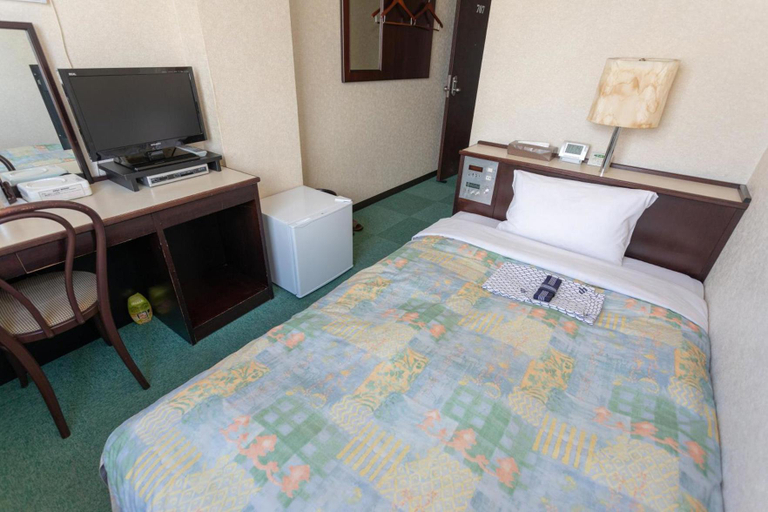 Bedroom 2, Onoda Central Hotel, San'yō-Onoda