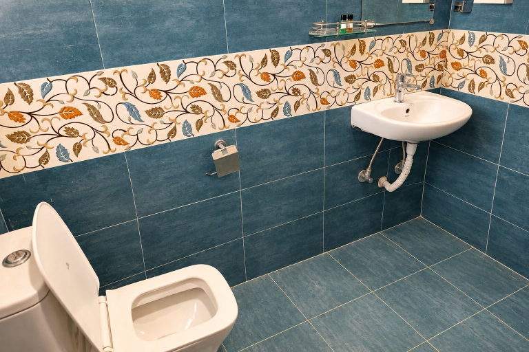 Bathroom 5, Omnia Beach Resort Near Candolim Beach, North Goa