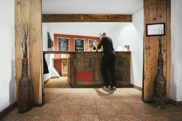 Public Area 2, Langley Hotel Victors, Savoie