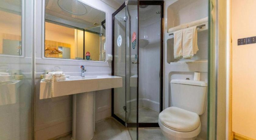 Bathroom 3, GreenTree Inn Lanzhou Gongjiawan Yangjiaqiao Express Hotel, Lanzhou